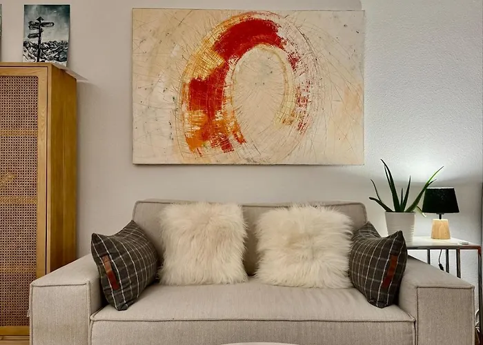 Apartment 1-room - Newly Renovated And